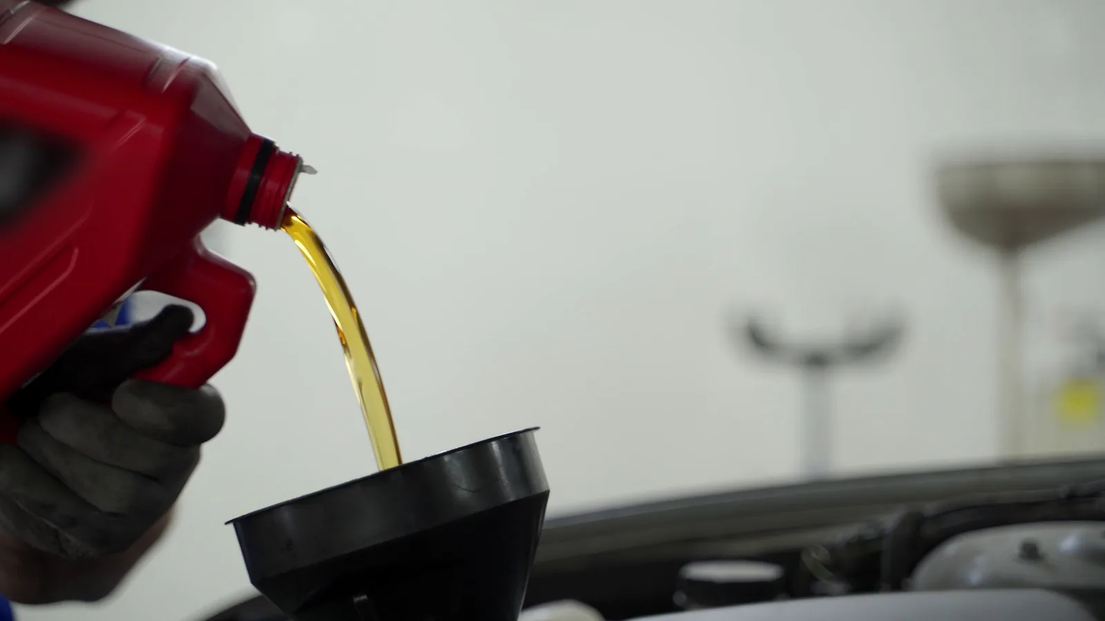 How To Check Car Fluids cover image